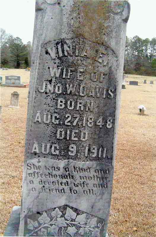 grave of Vinia Phillips Davis