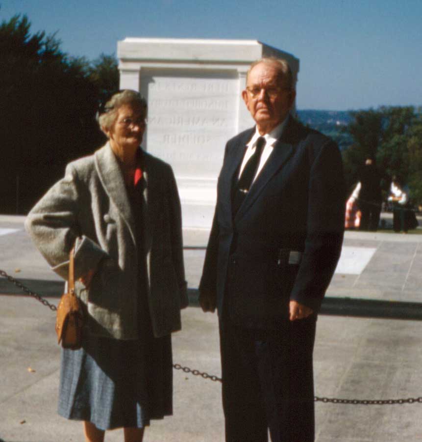 Visiting to Tomb of Unknown Soldier