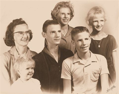 The-dusch-family_1961.jpg