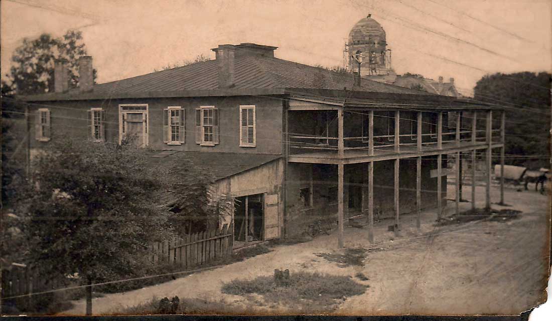 davisstore1903.jpg