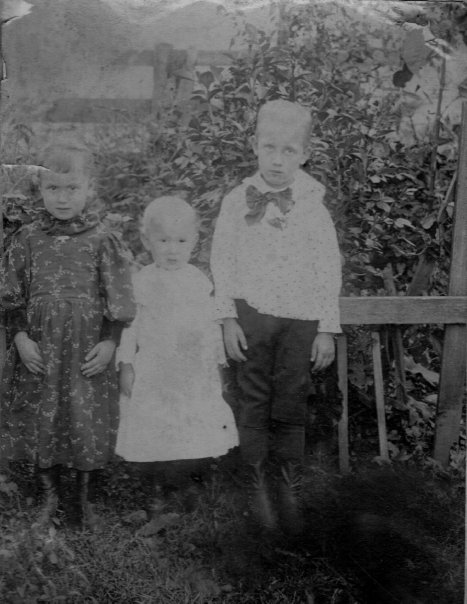 Joseph, Victoria & Eugene Dusch