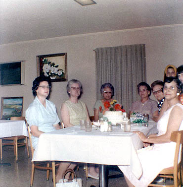 ladygroup68.jpg