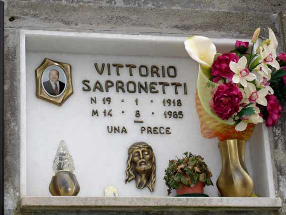 Head stone of Vittorio